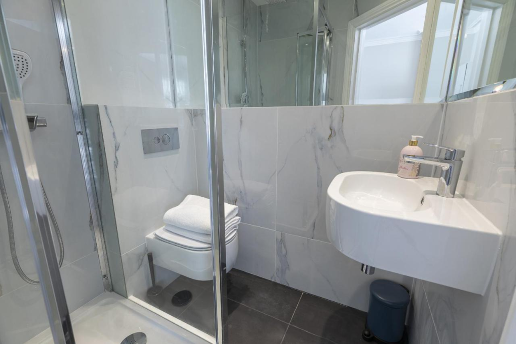 Capture-2568-02-27-160756