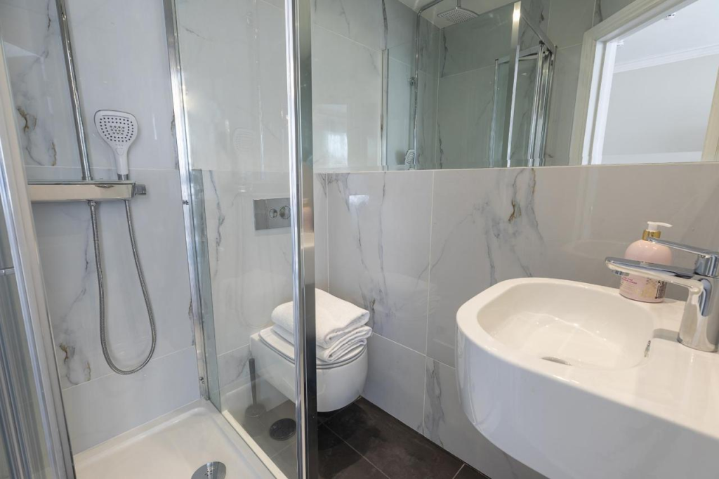 Capture-2568-02-27-160804