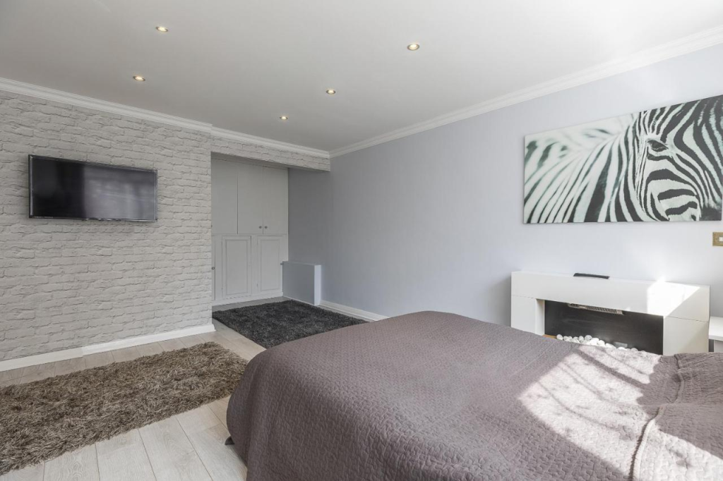 Capture-2568-02-27-161256